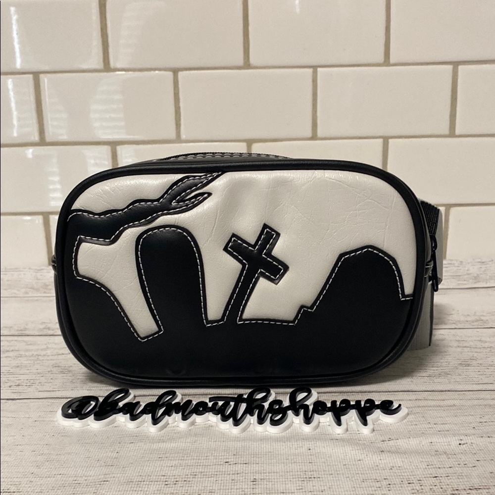 *Love Pain and Stitches Graveyard Silhouette Box Belt Bag Fanny Pack Purse